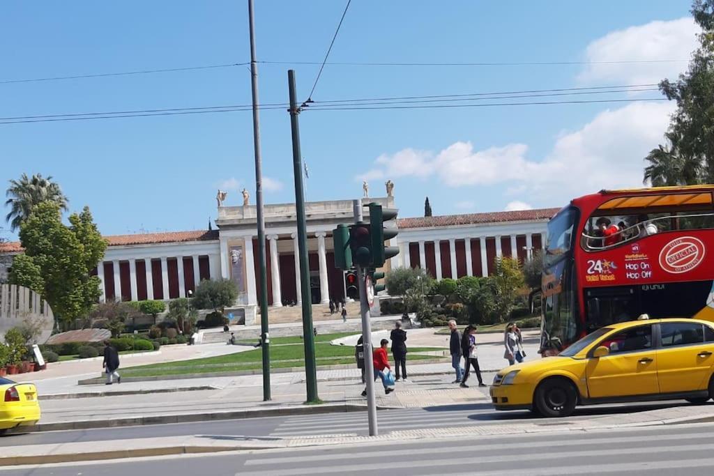 Comfortable Apt, Next To Archeological Museum! Athens Exterior photo